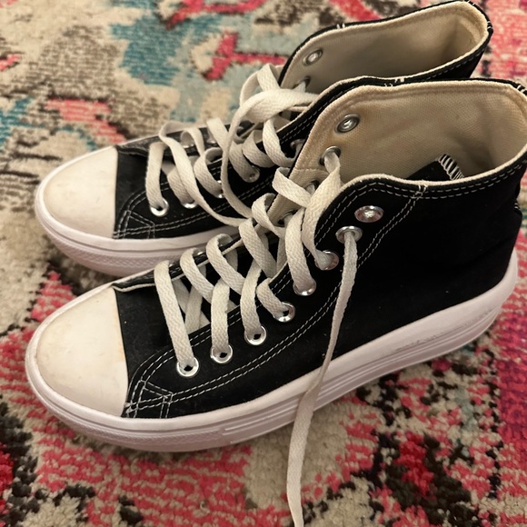 Black High-Top Platform Converse Sneakers - Picture 4 of 4